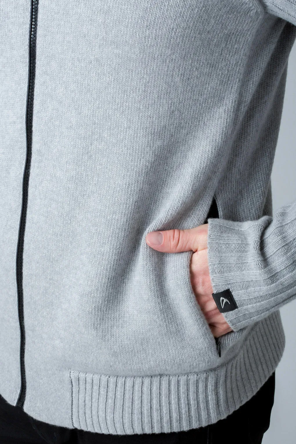 Jatz Sweater