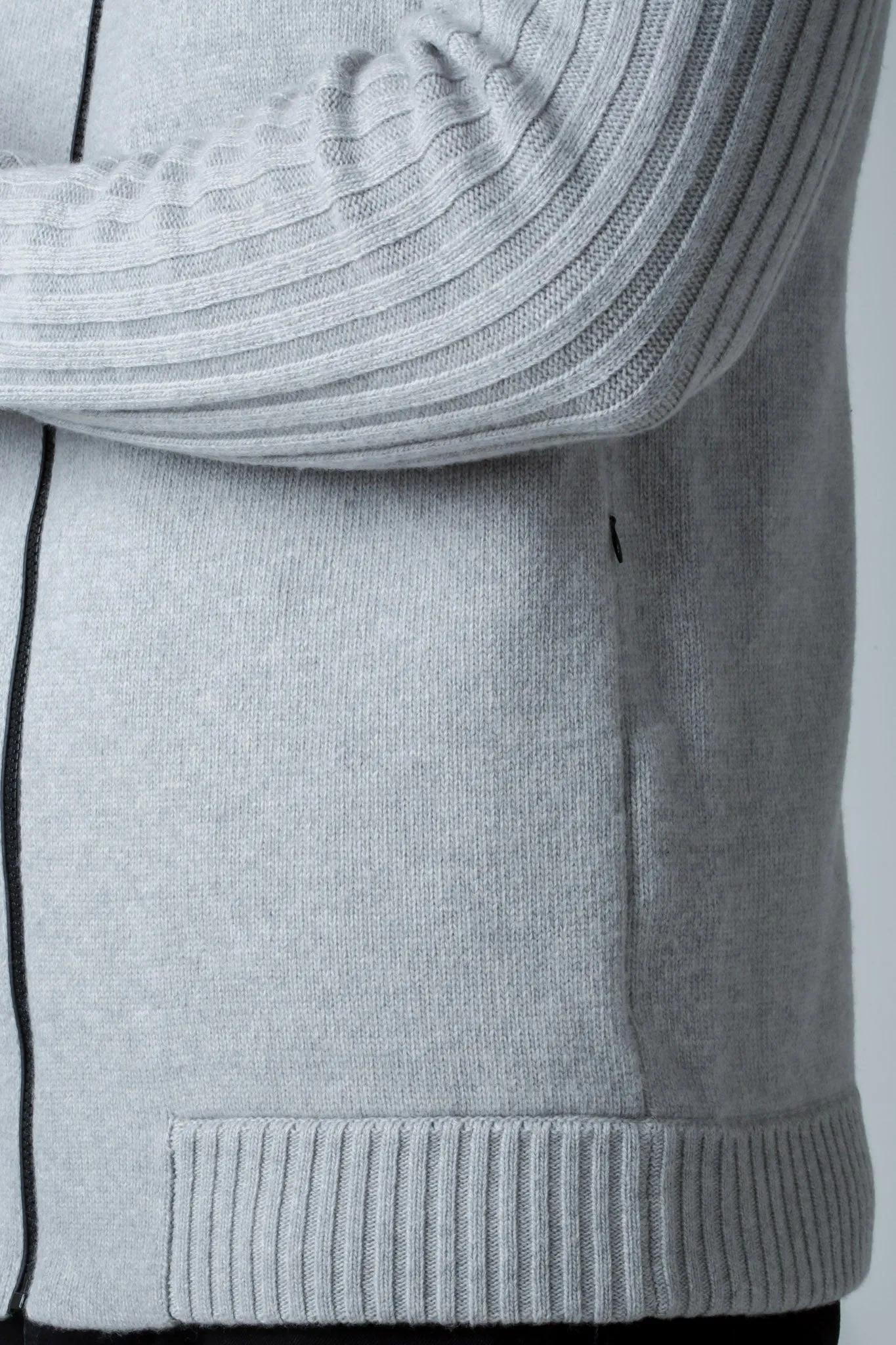 Jatz Sweater